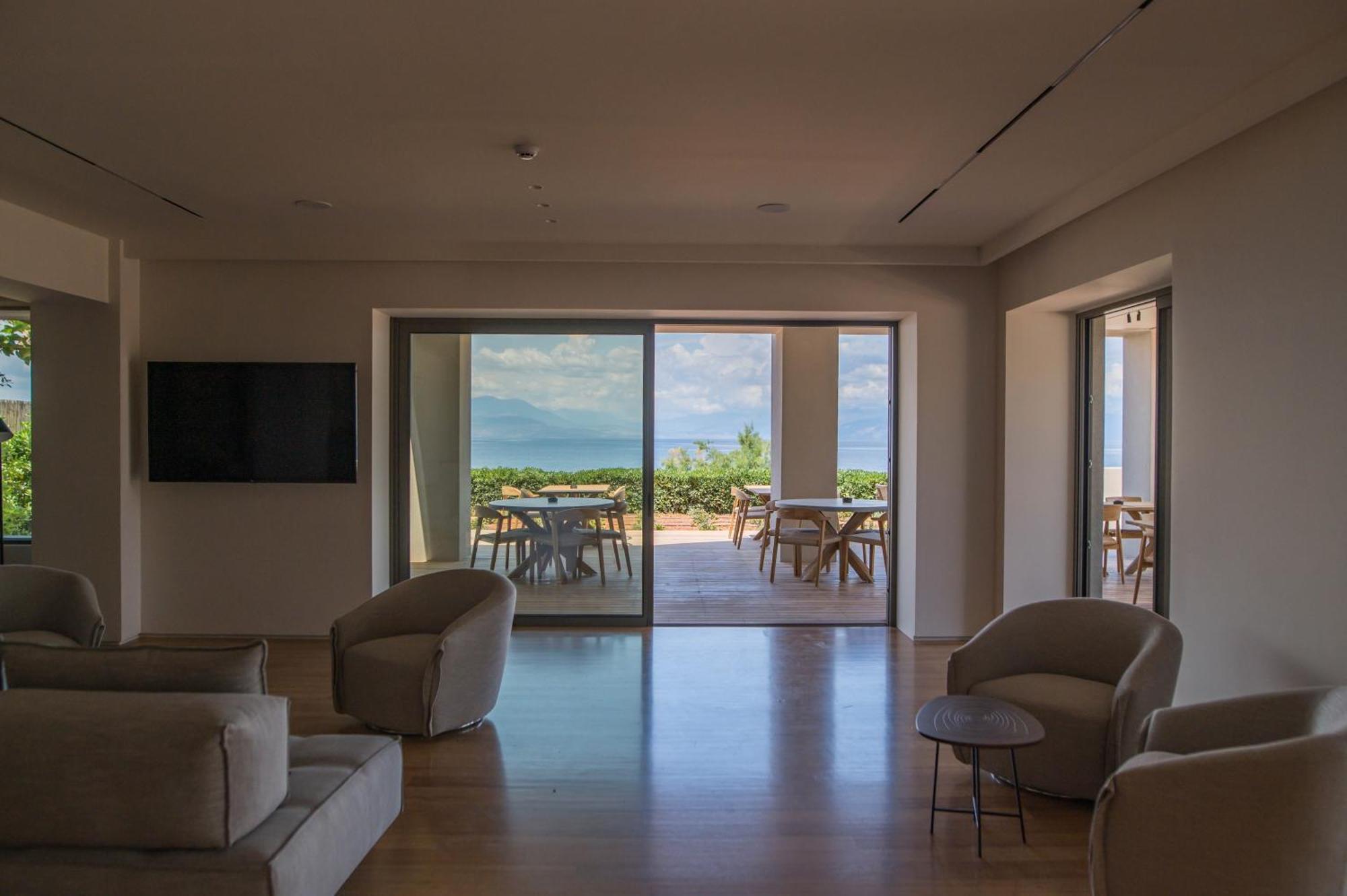 Alissachni Seaside Hotel Dherveni Exteriör bild