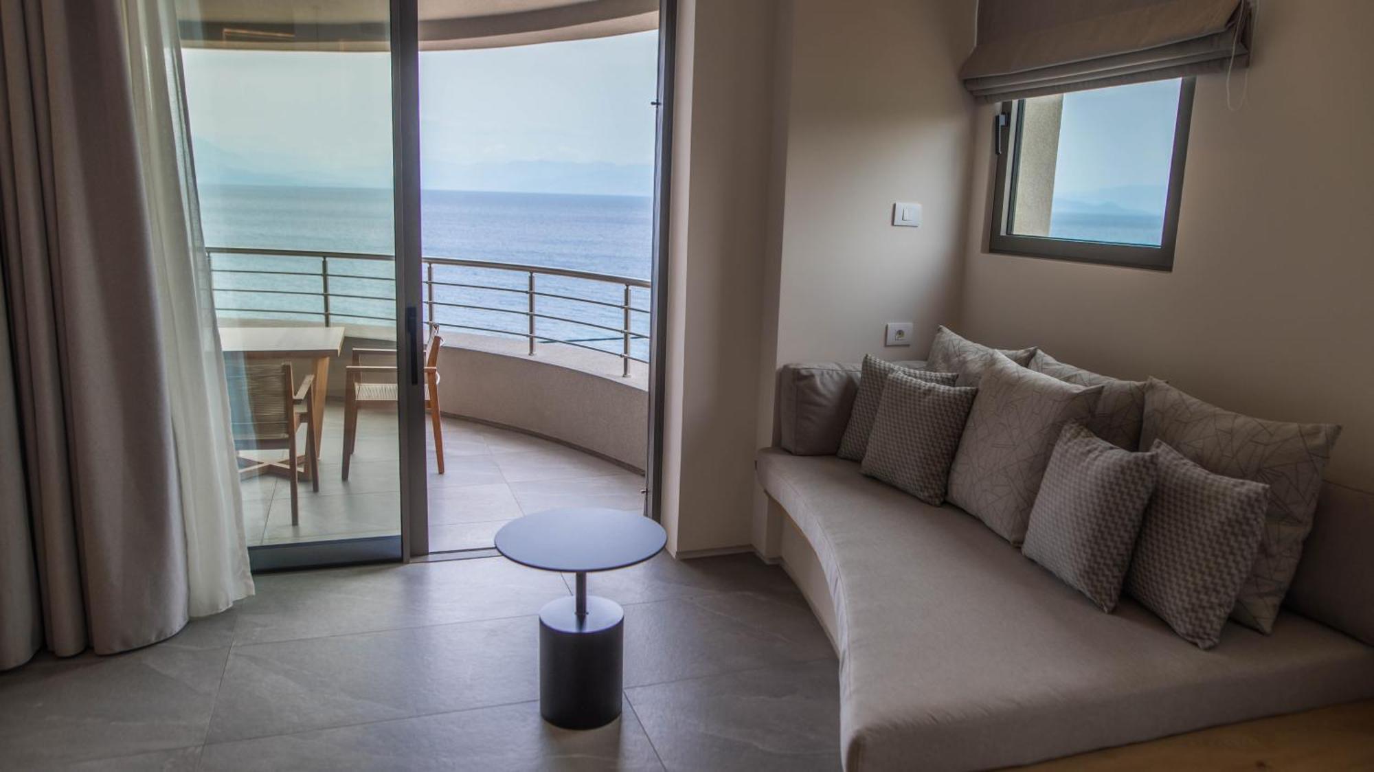 Alissachni Seaside Hotel Dherveni Exteriör bild