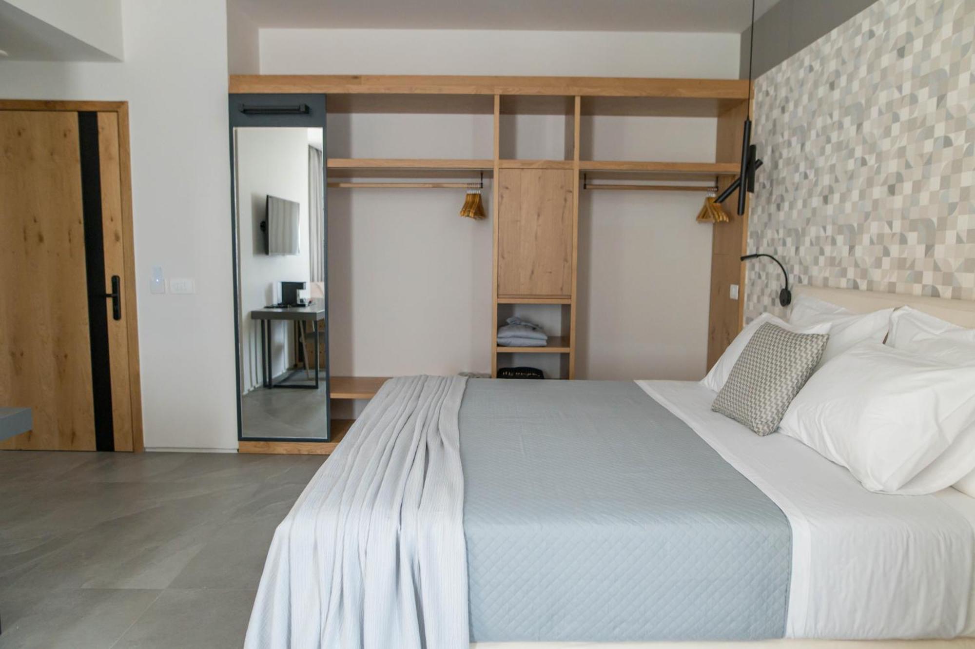 Alissachni Seaside Hotel Dherveni Exteriör bild